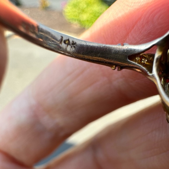 10k Victorian Blue Sapphire Cocktail Ring - Picture 7 of 11